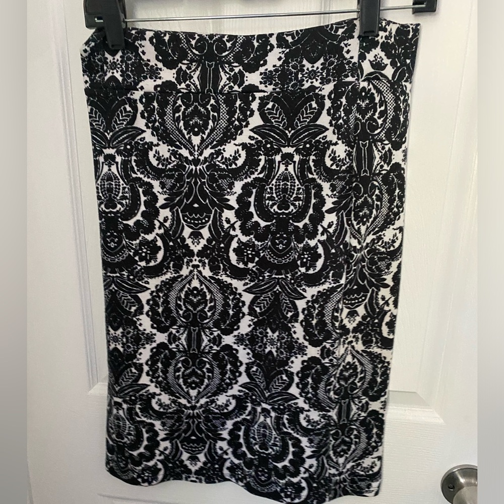Pink Blush black and white pencil skirt
